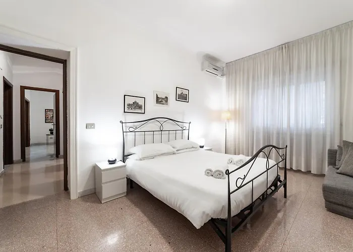 Ev Vatican Apartment